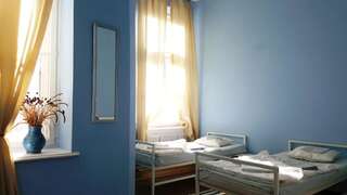 Хостелы Hostel Witt Варшава Двухместный номер с 2 отдельными кроватями и общей ванной комнатой-12