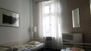 Хостелы Hostel Witt Варшава Двухместный номер с 2 отдельными кроватями и общей ванной комнатой-29